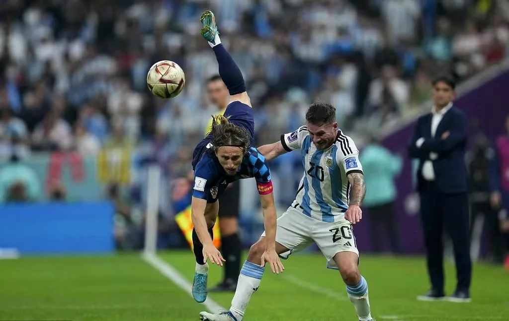 莎拉波娃巅峰对决，梅西与80激战G2分钟，败北胜负难料！